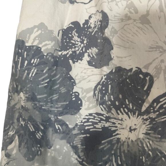 Ann Taylor Gray & White Floral 100% Cotton Short Fitted Pencil Skirt Women Sz 6 - Picture 3 of 8